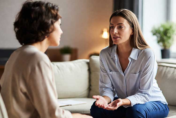 آگاهی مشورت کردن با یک مشاور حرفه ای