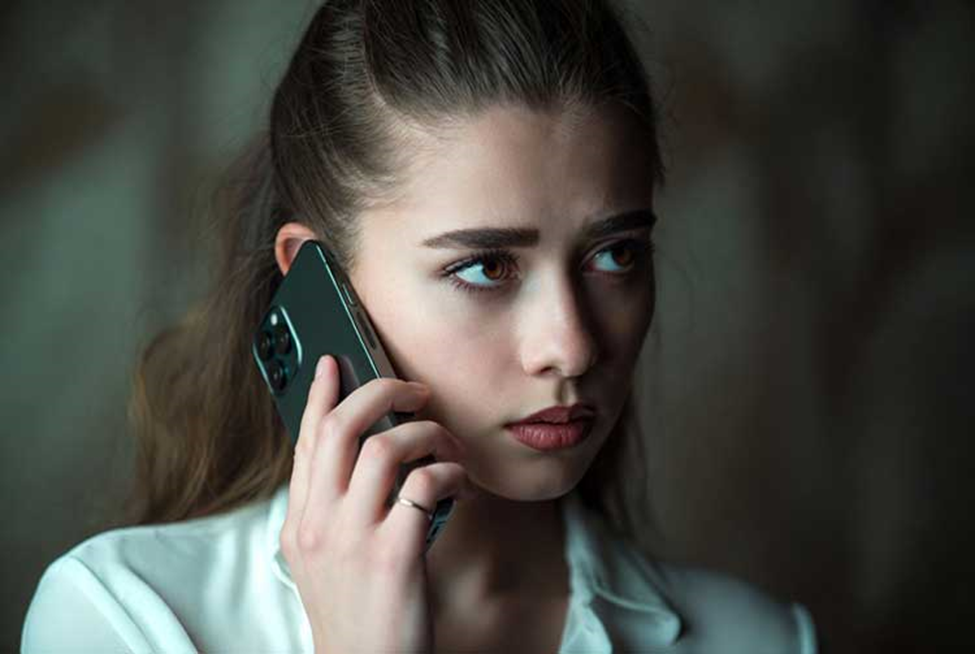 صحبت با تلفن 